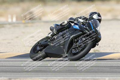 media/Nov-16-2025-Race Pace (Sun) [[8c5fa54630]]/Verified Riders/7-Turn 4 (1155am)/